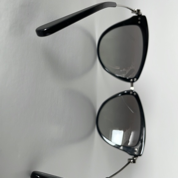 MK Sunglasses - Picture 3 of 3